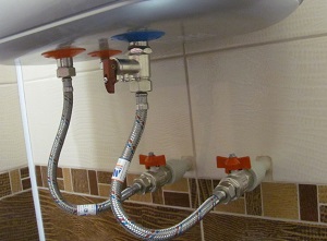Подключение накопительного водонагревателя в Новосибирске